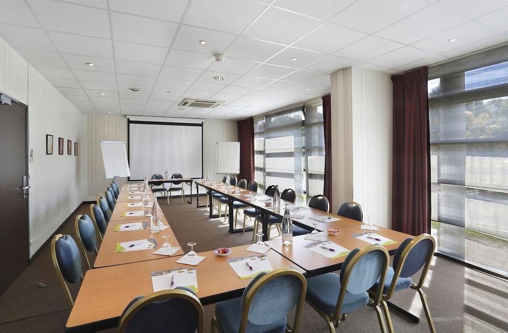 Suite-home Orleans-saran 4* Saran
