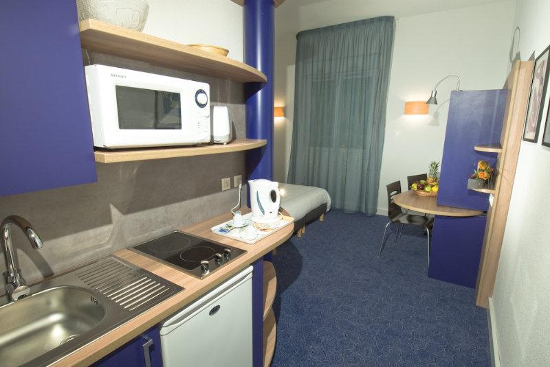 Aparthotel Suite-home Orléans-saran 4*
