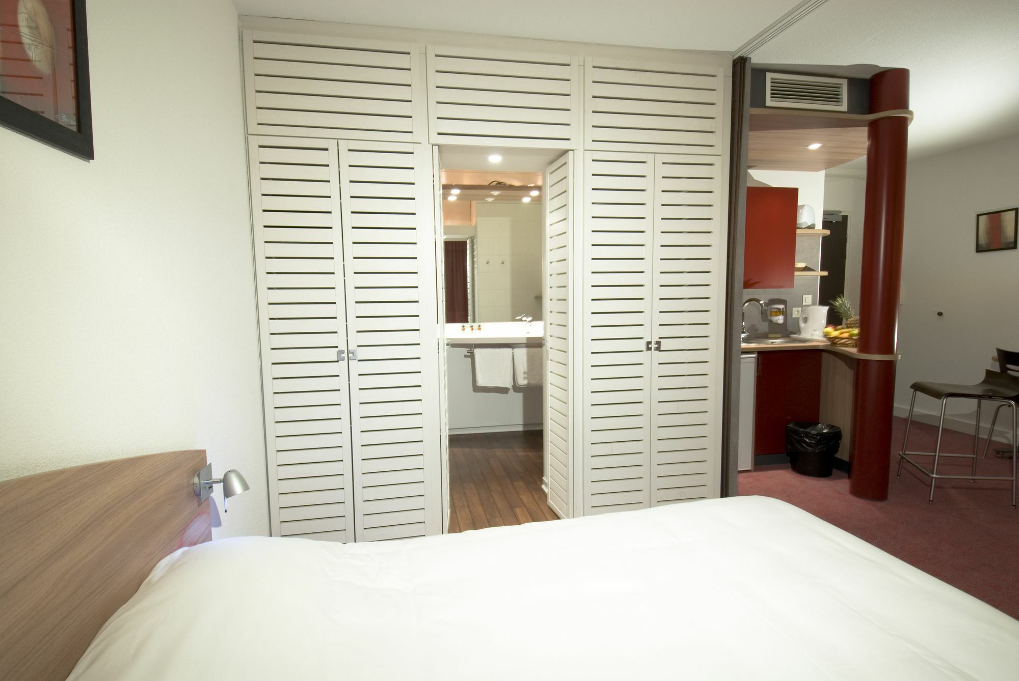 Suite-home Orléans-saran 4* Saran