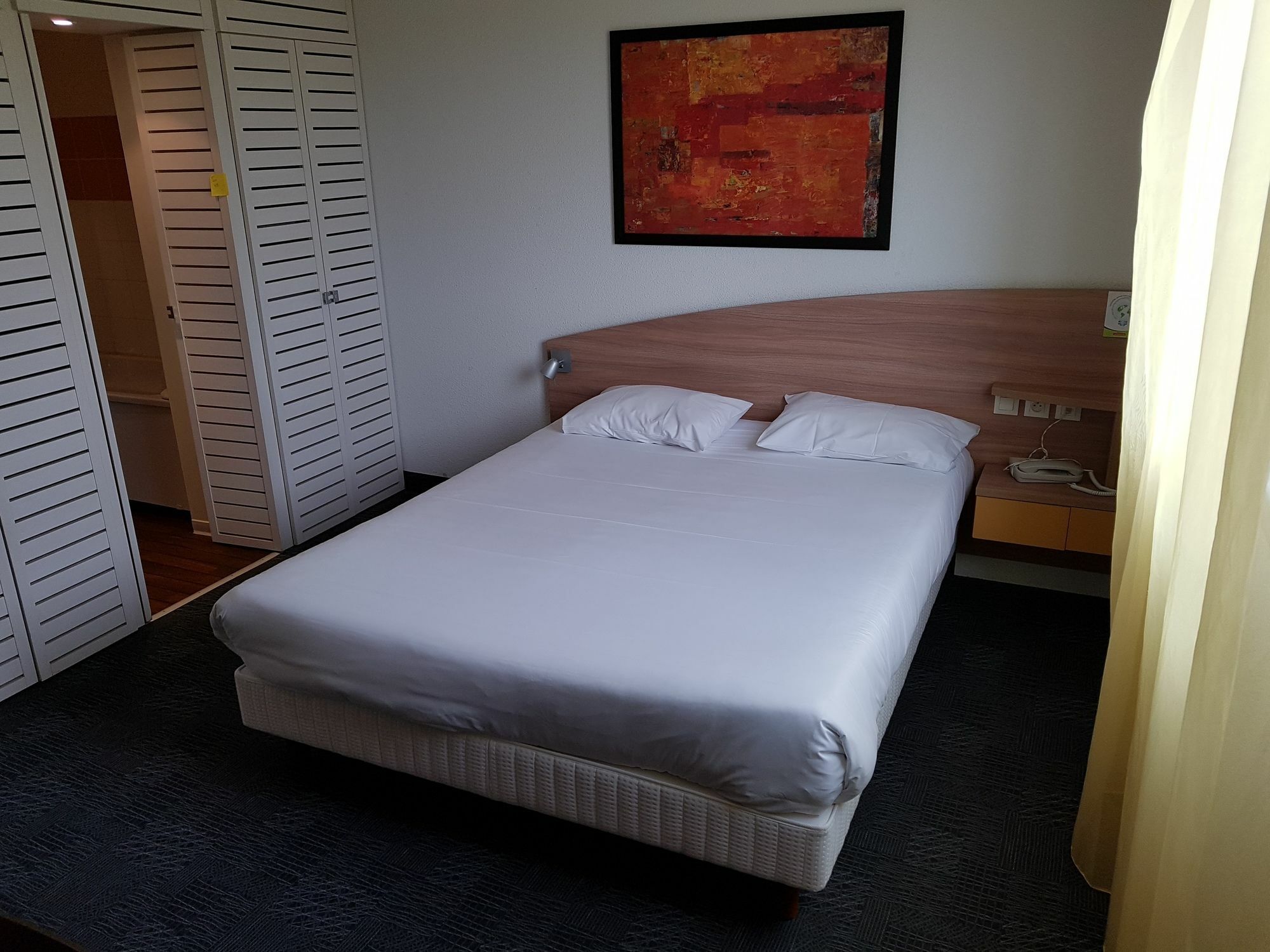 Aparthotel Suite-home Orléans-saran 4*